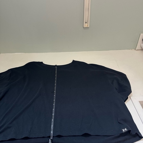 Under Armour Women's Black Cropped Top size XL - Picture 7 of 7